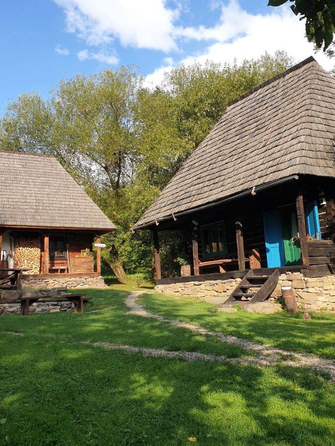 accommodation maramurest breb booking
