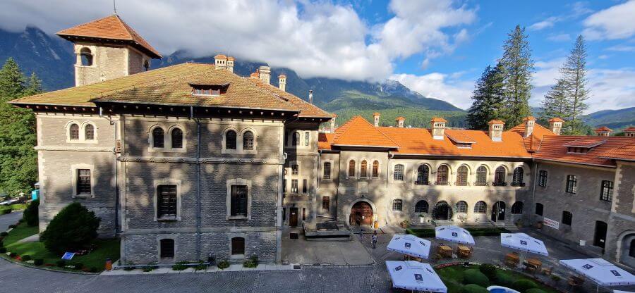 Cabtacuzino Castle Busteni