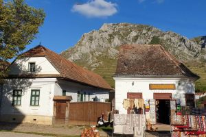 hiking Transylvania Rimetea Piatra Secuiului peak